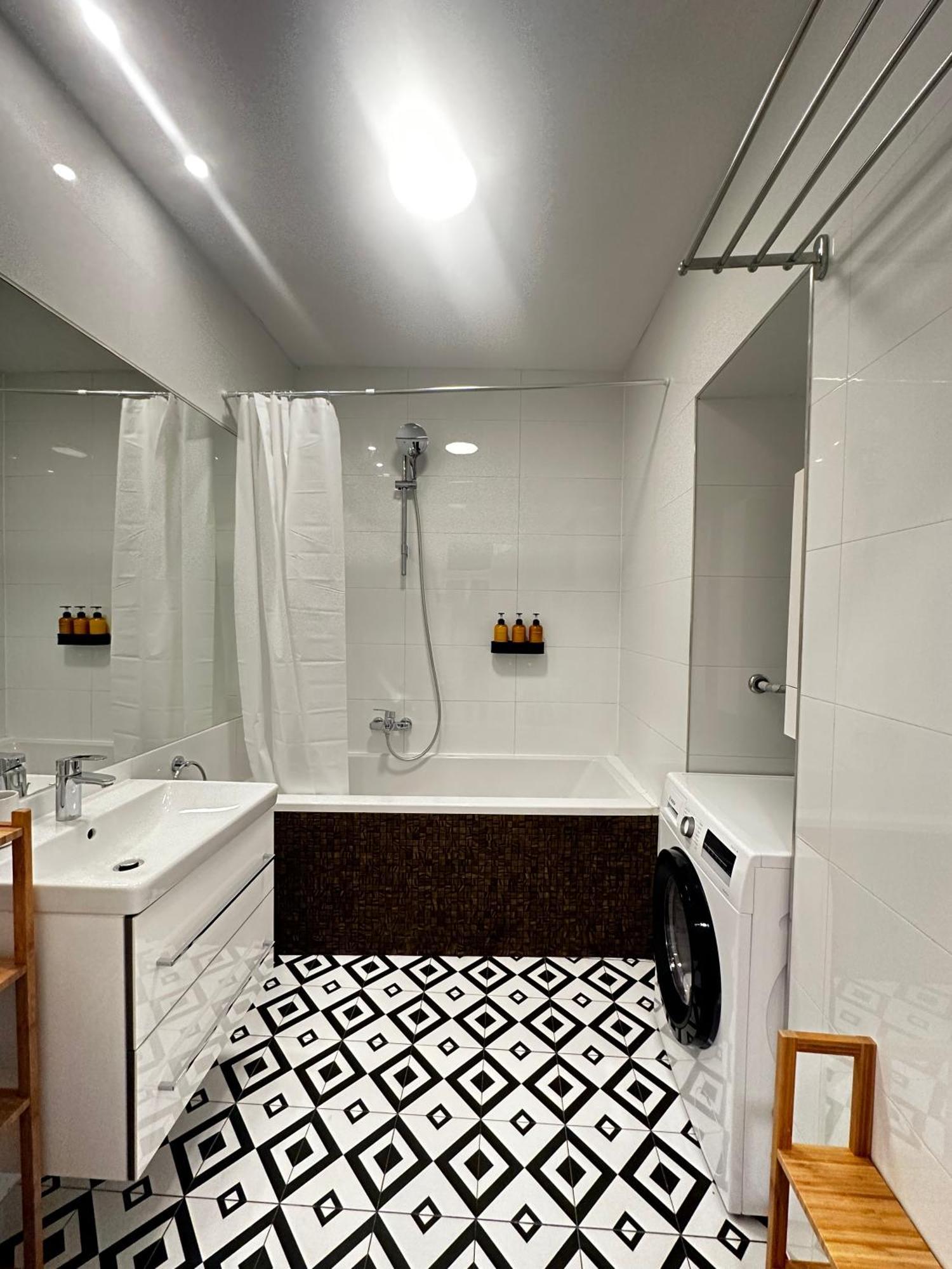 Luxury 3 Bedroom Apartment Near Schoenbrunn Palace Bécs Kültér fotó